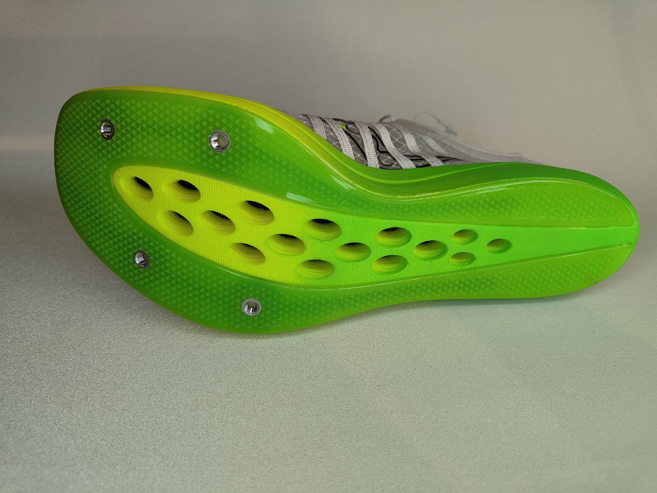 Saucony Terminal VT Spikes – Unisex Track Spike Shoe