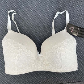 لباس زیر زنانه hunkemoller