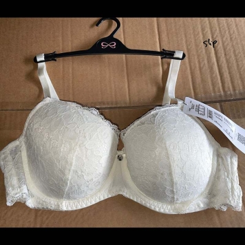 لباس زیر زنانه hunkemoller