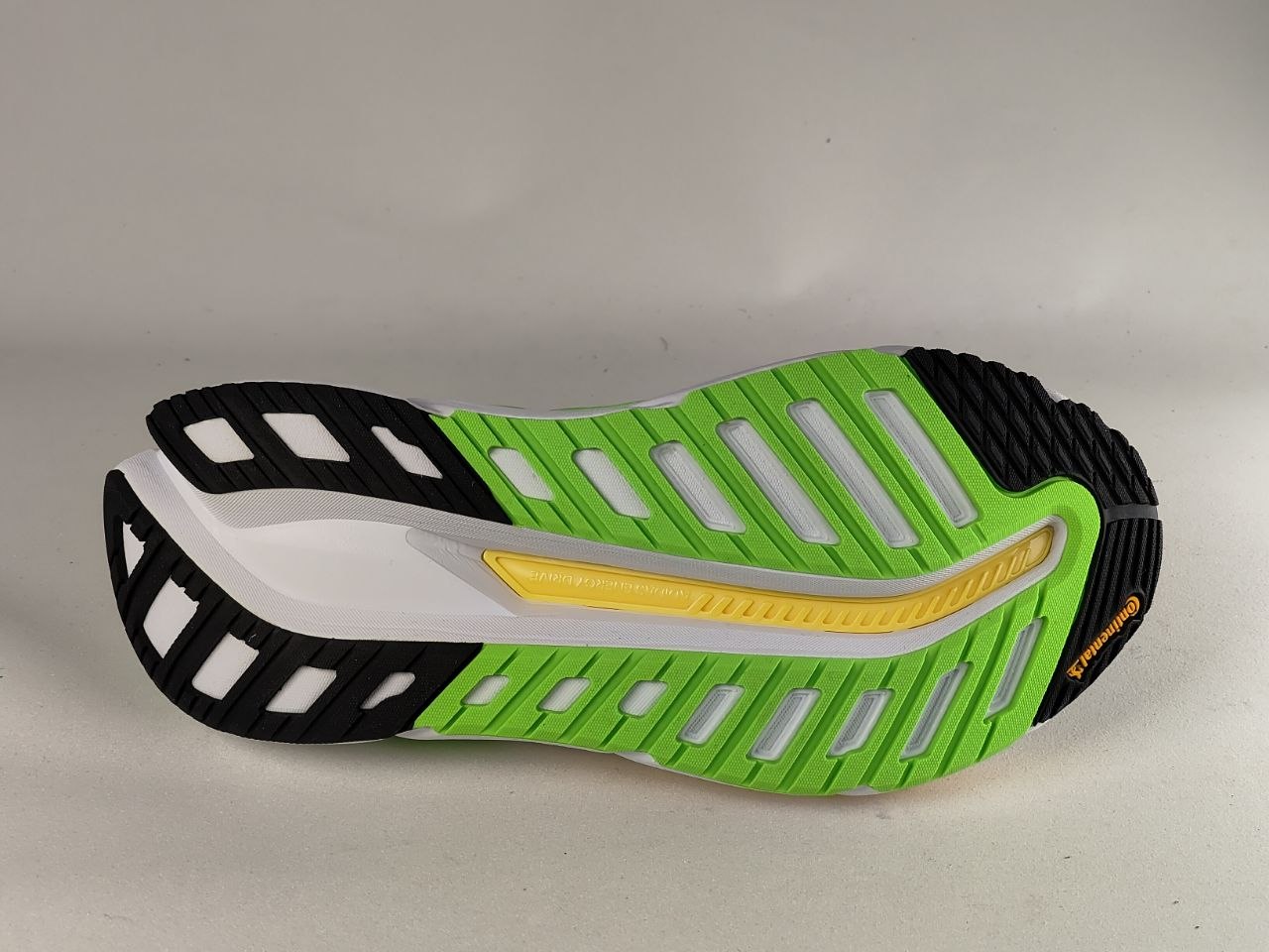 Adidas Adistar CS M Running Shoes – Core Black / Solar Yellow / Lucid Green | GX8418
