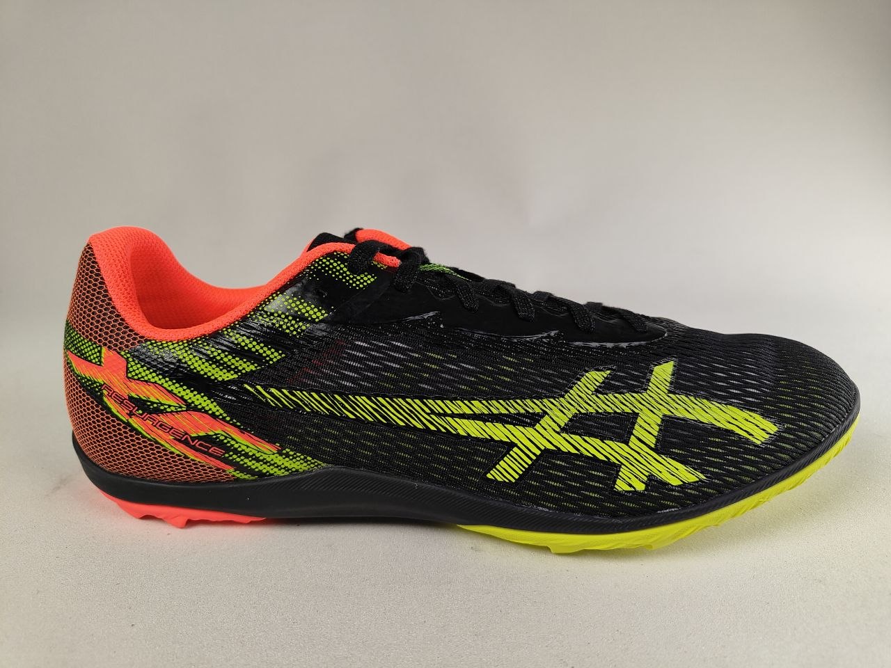 ASICS Resurgence XC – Black/Safety Yellow