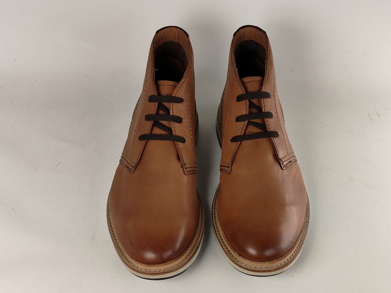 Clarks Chantry Mid Tan Leather Men's Boots