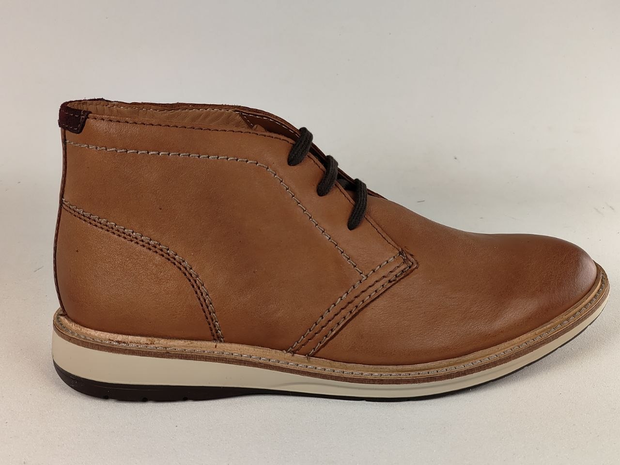 Clarks Chantry Mid Tan Leather Men's Boots