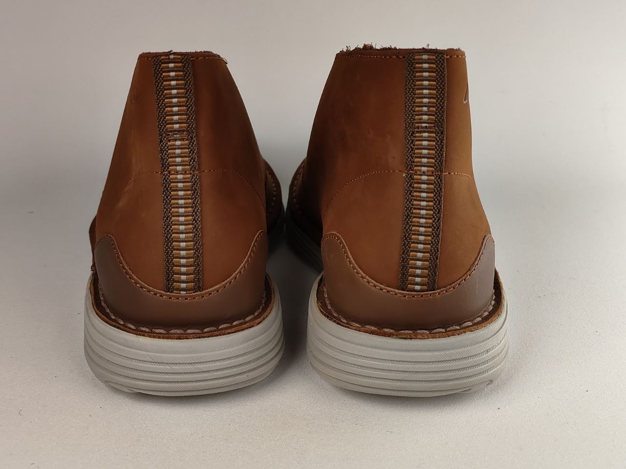 Clarks Brahnz Mid Tan Nubuck Chukka Boots