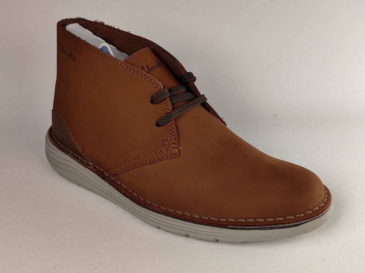 Clarks Brahnz Mid Tan Nubuck Chukka Boots