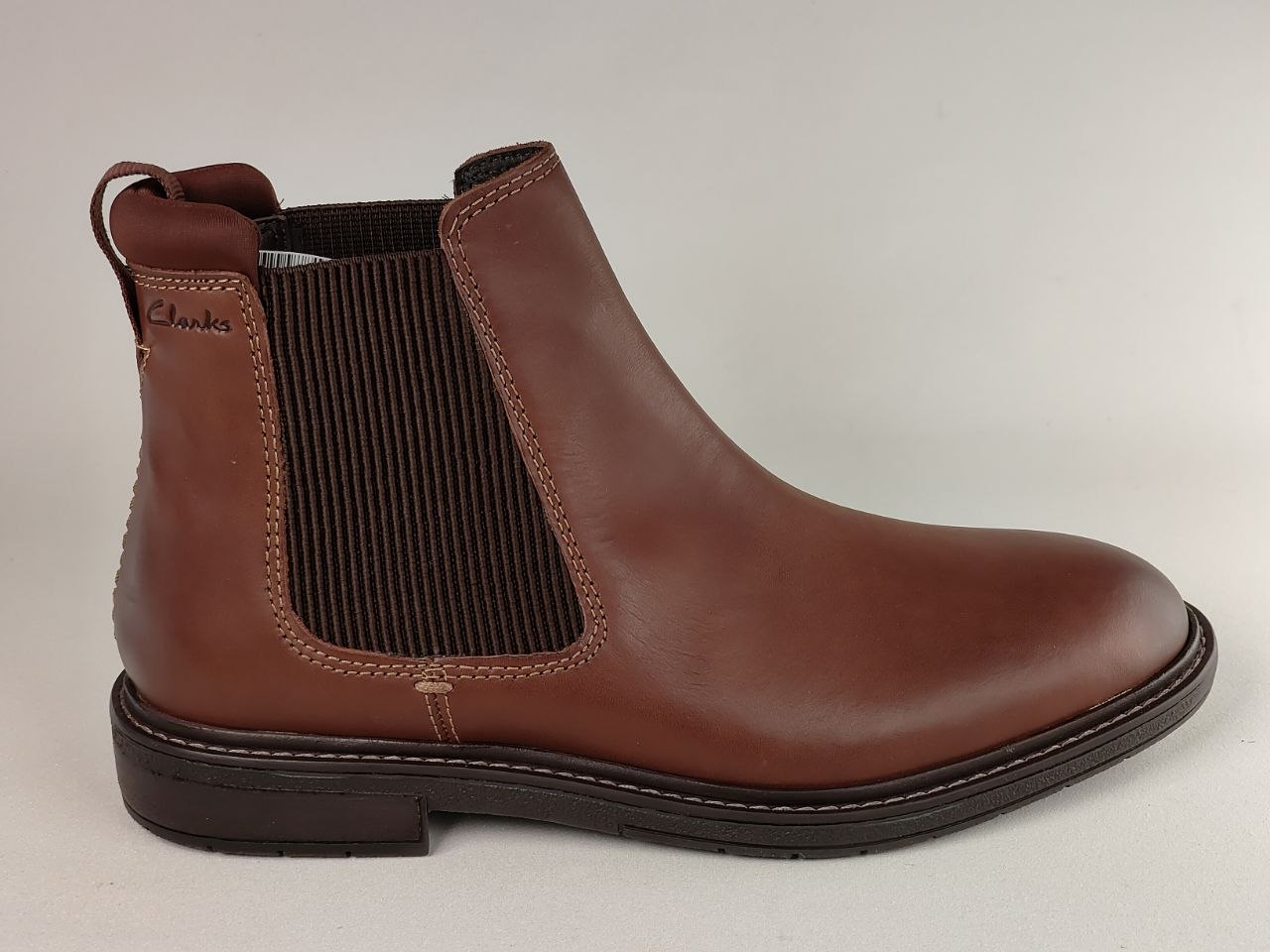 Clarks Clarkdale Hall British Tan Leather Chelsea Boots
