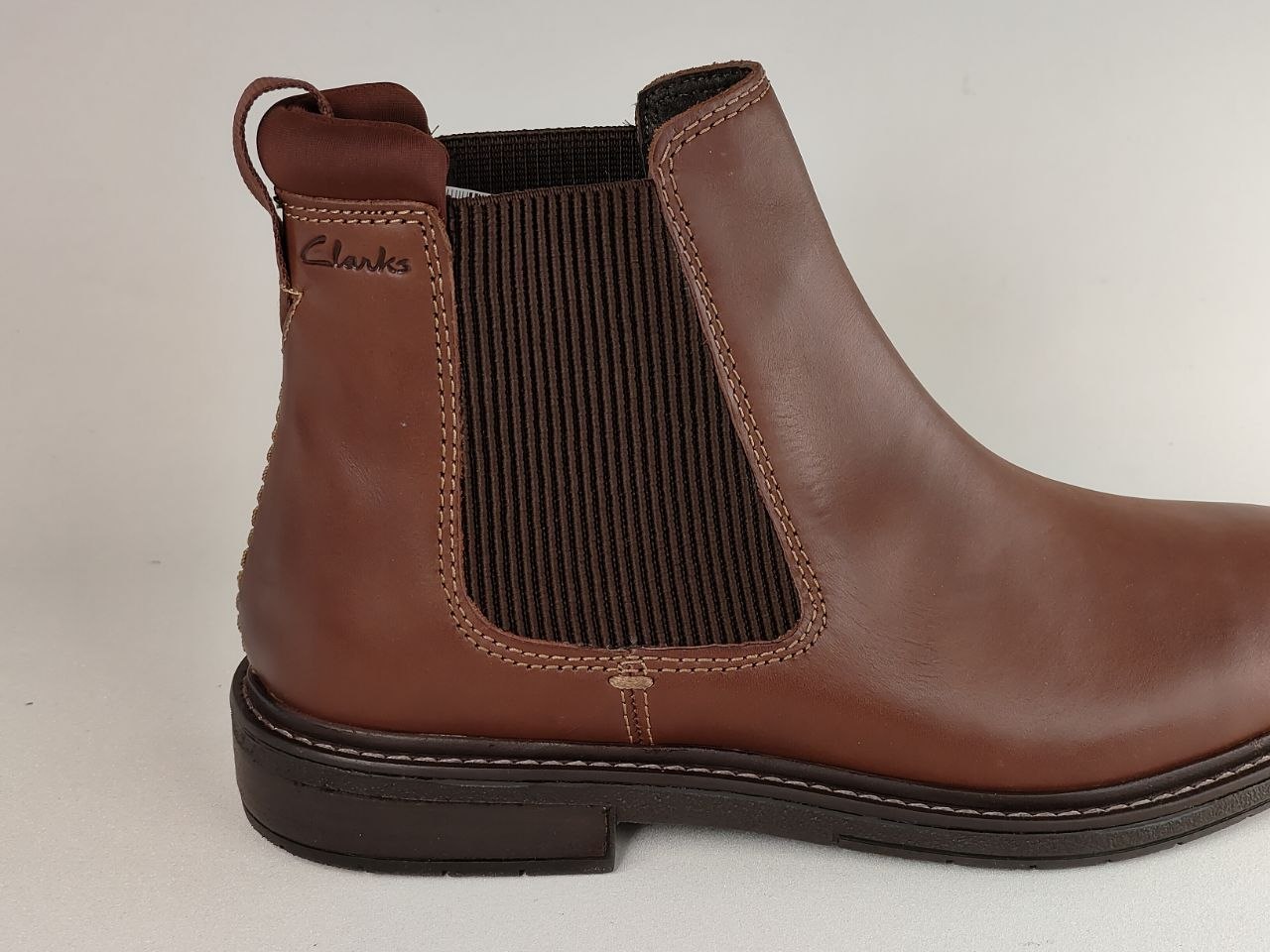 Clarks Clarkdale Hall British Tan Leather Chelsea Boots