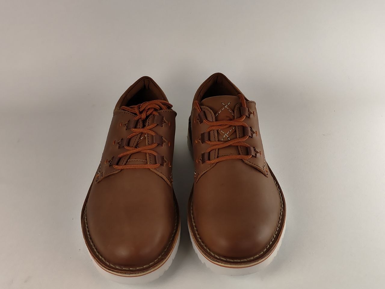 Clarks Eastford Low Dark Tan Leather Shoes