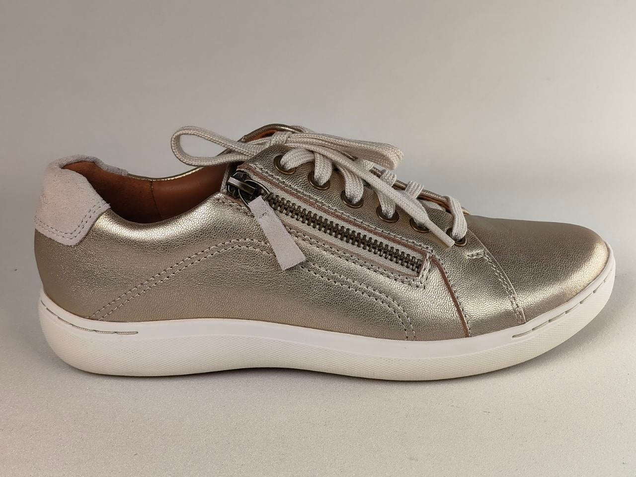 Clarks Nalle Lace Champagne Leather Sneakers
