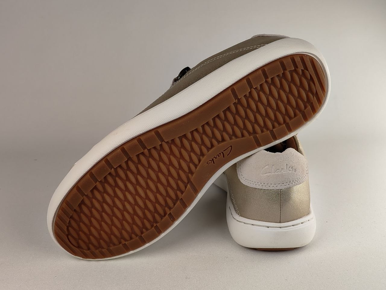 Clarks Nalle Lace Champagne Leather Sneakers