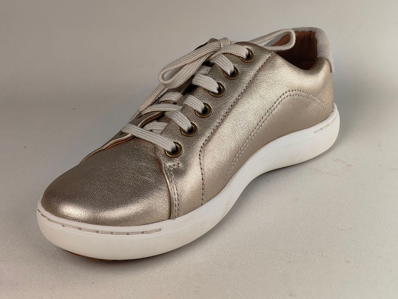 Clarks Nalle Lace Champagne Leather Sneakers