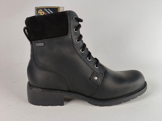 A black leather lace-up ankle boot with a black suede-like collar, shown in profile against a light gray background. A small silver 'GORE-TEX' tag is visible on the side, and a small retail tag is tucked into the collar.