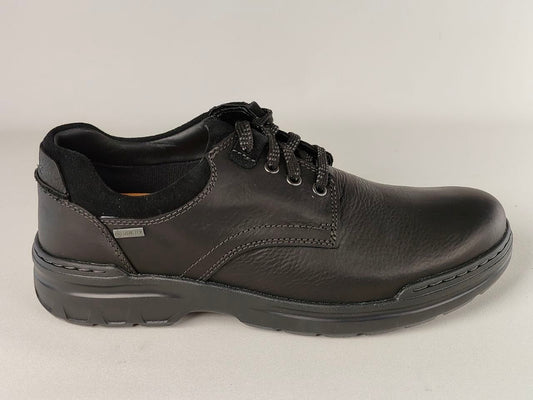 ClarksRockie2LoGTXBlackLeatherWaterproofShoes on a light gray background