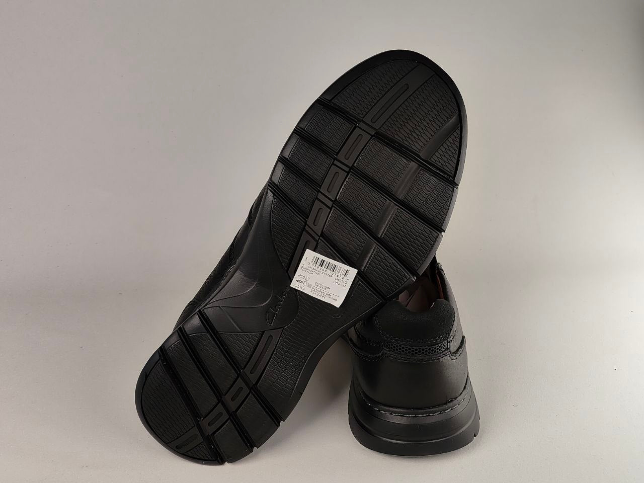 Clarks Un Brawley Step Black Leather Slip-On Shoes