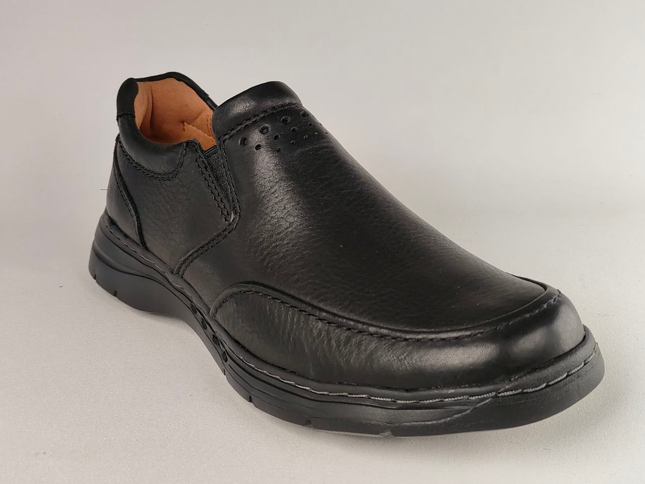 Clarks Un Brawley Step Black Leather Slip-On Shoes