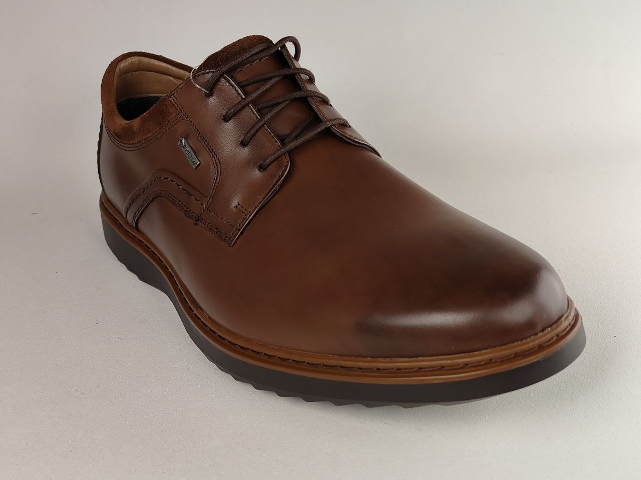 Clarks Un Geo Lace GTX Brown Leather Waterproof Shoes