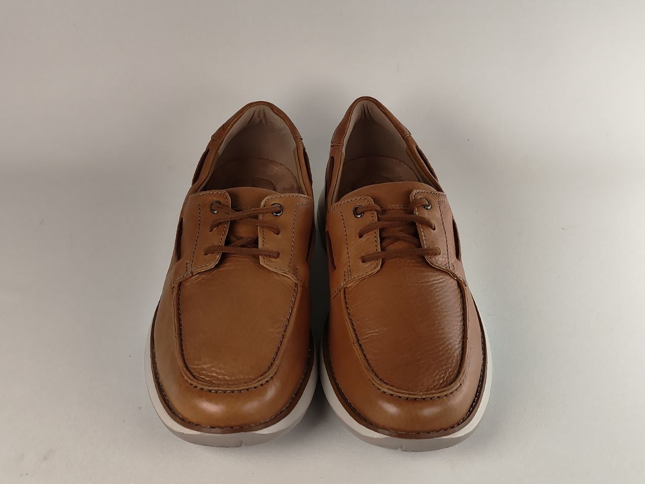 Clarks Un Pilot Lace Tan Leather Boat Shoes