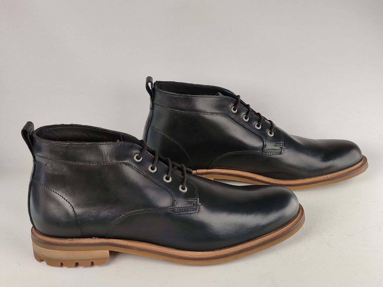 Clarks Foxwell Mid – Black Leather-