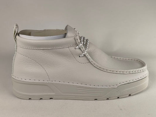 Clarks Origin Wallabee – White Leather