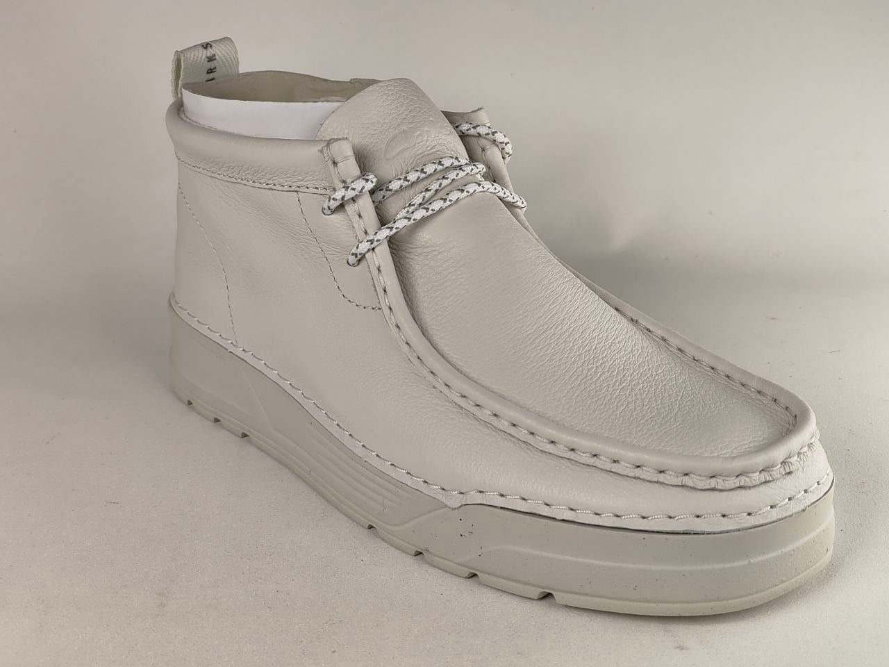 Clarks Origin Wallabee – White Leather