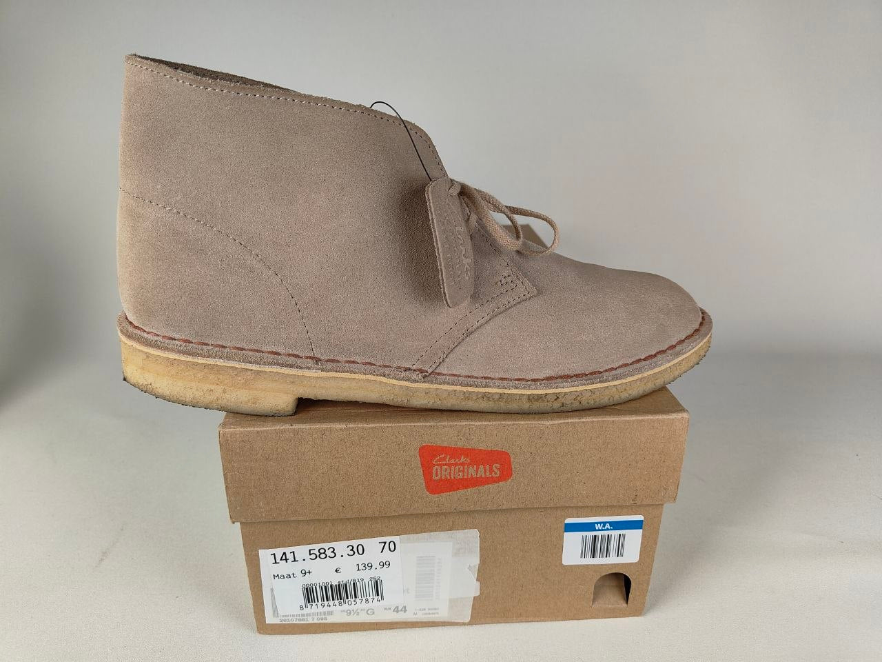 Clarks Originals Desert Boot – Sand Suede