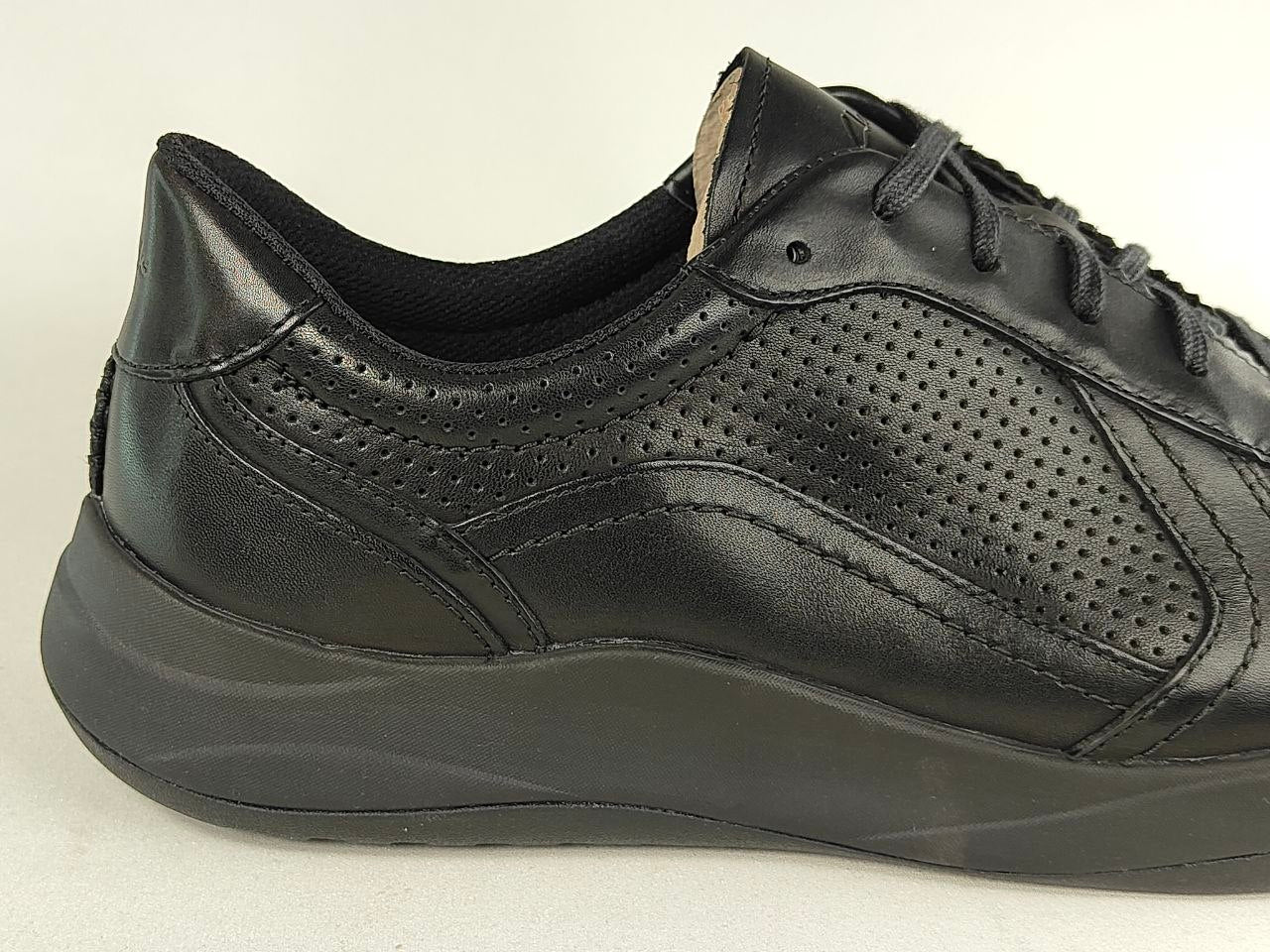Clarks Sift Speed – Black Leather