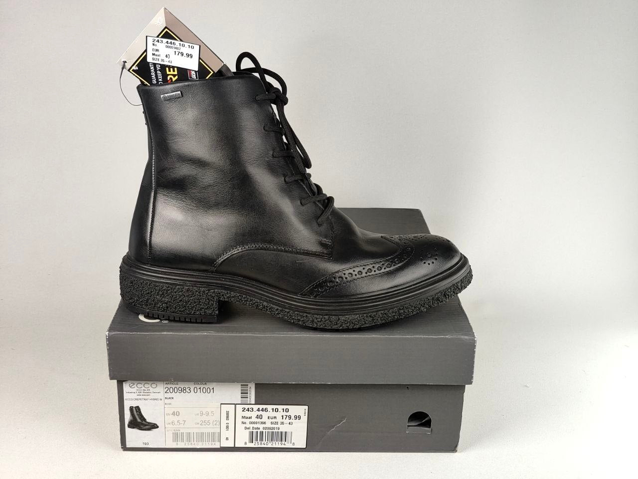 ECCO Crepetray Hybrid W GORE-TEX Black Leather Brogue Boots