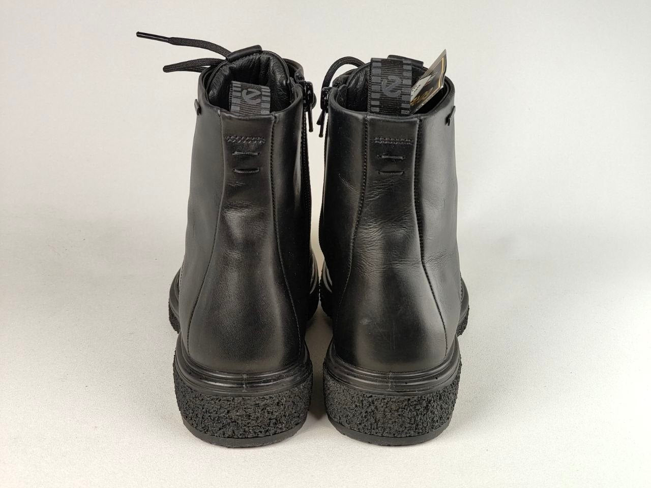 ECCO Crepetray Hybrid W GORE-TEX Black Leather Brogue Boots