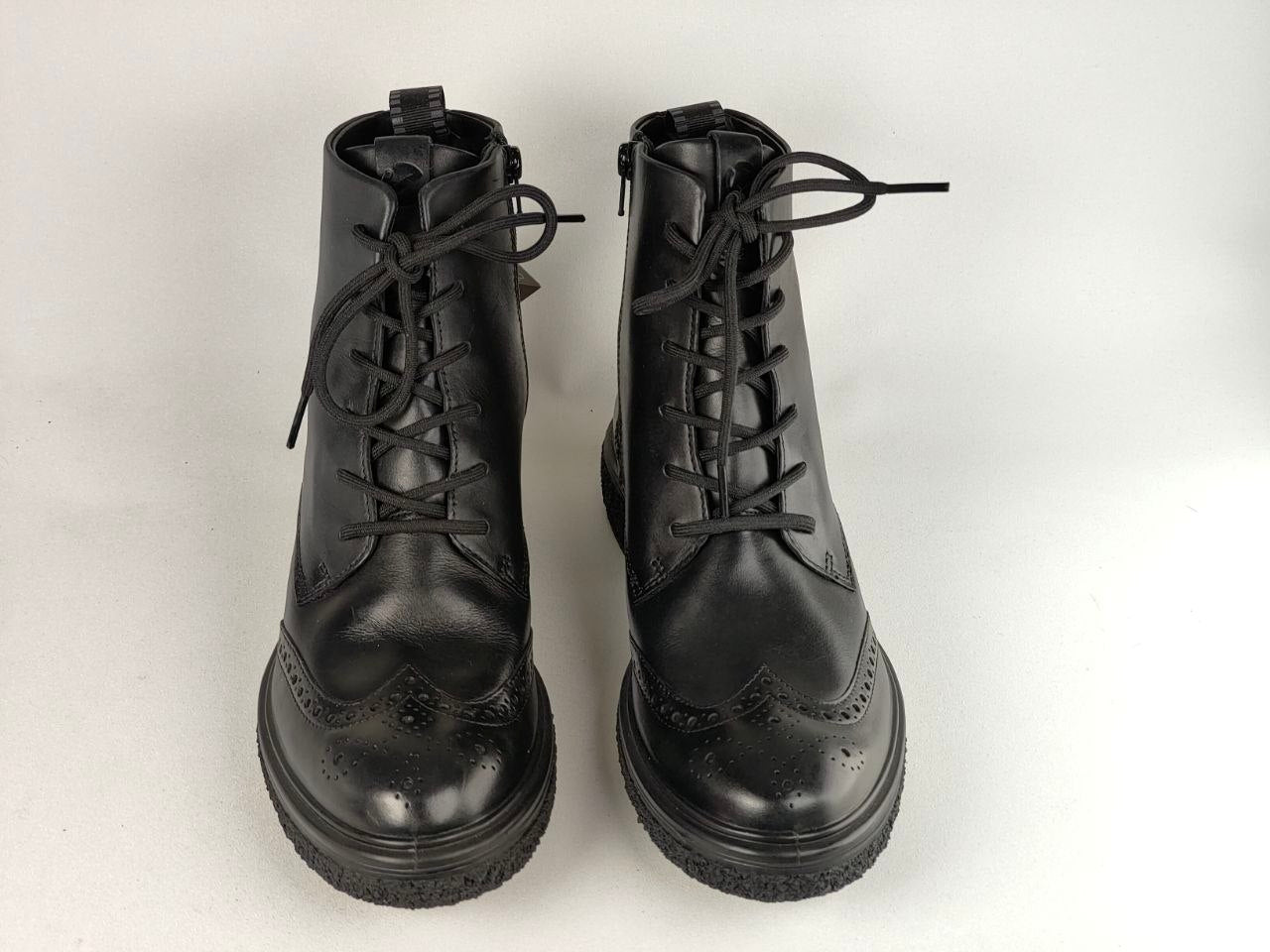 ECCO Crepetray Hybrid W GORE-TEX Black Leather Brogue Boots