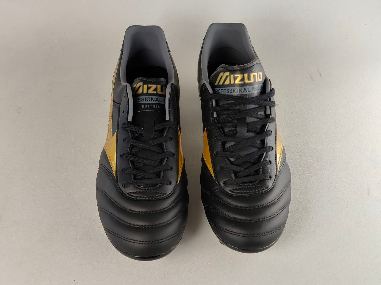 Mizuno Morelia II Pro FG Black Gold Football Boots – EU 42
