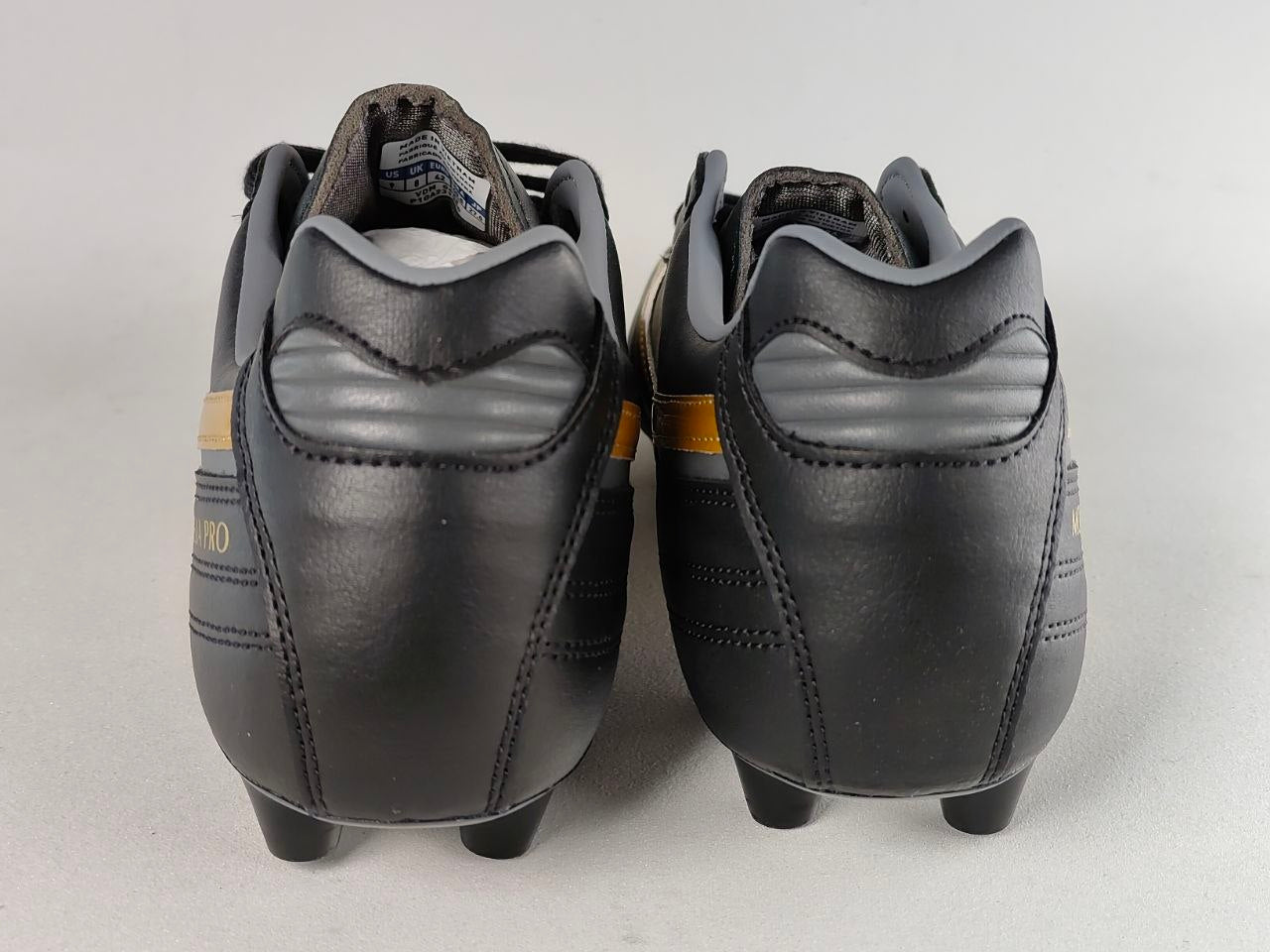 Mizuno Morelia II Pro FG Black Gold Football Boots – EU 42
