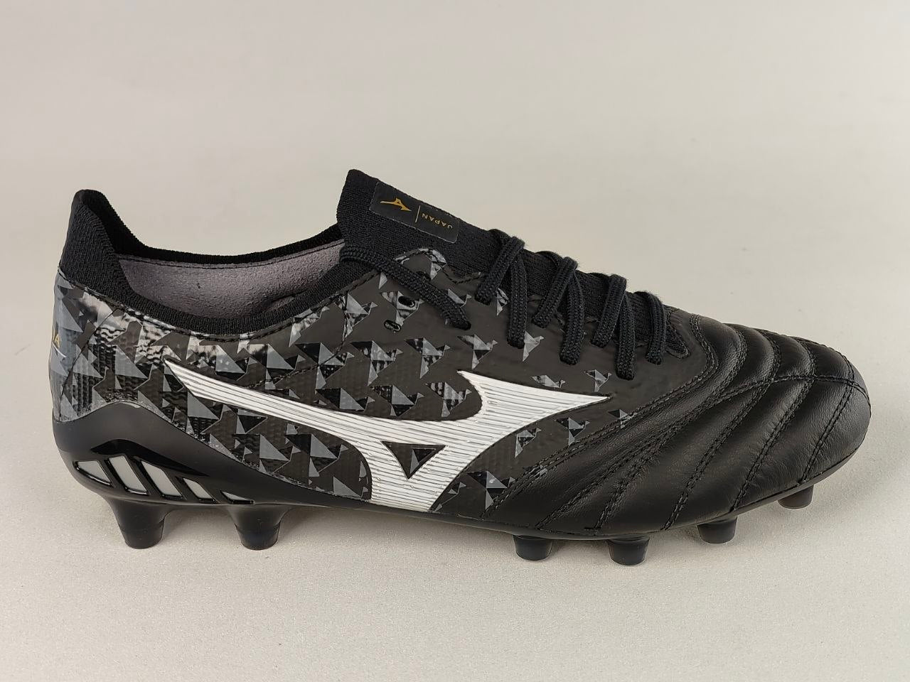 Mizuno Morelia Neo III β Japan FG Black Silver Football Boots