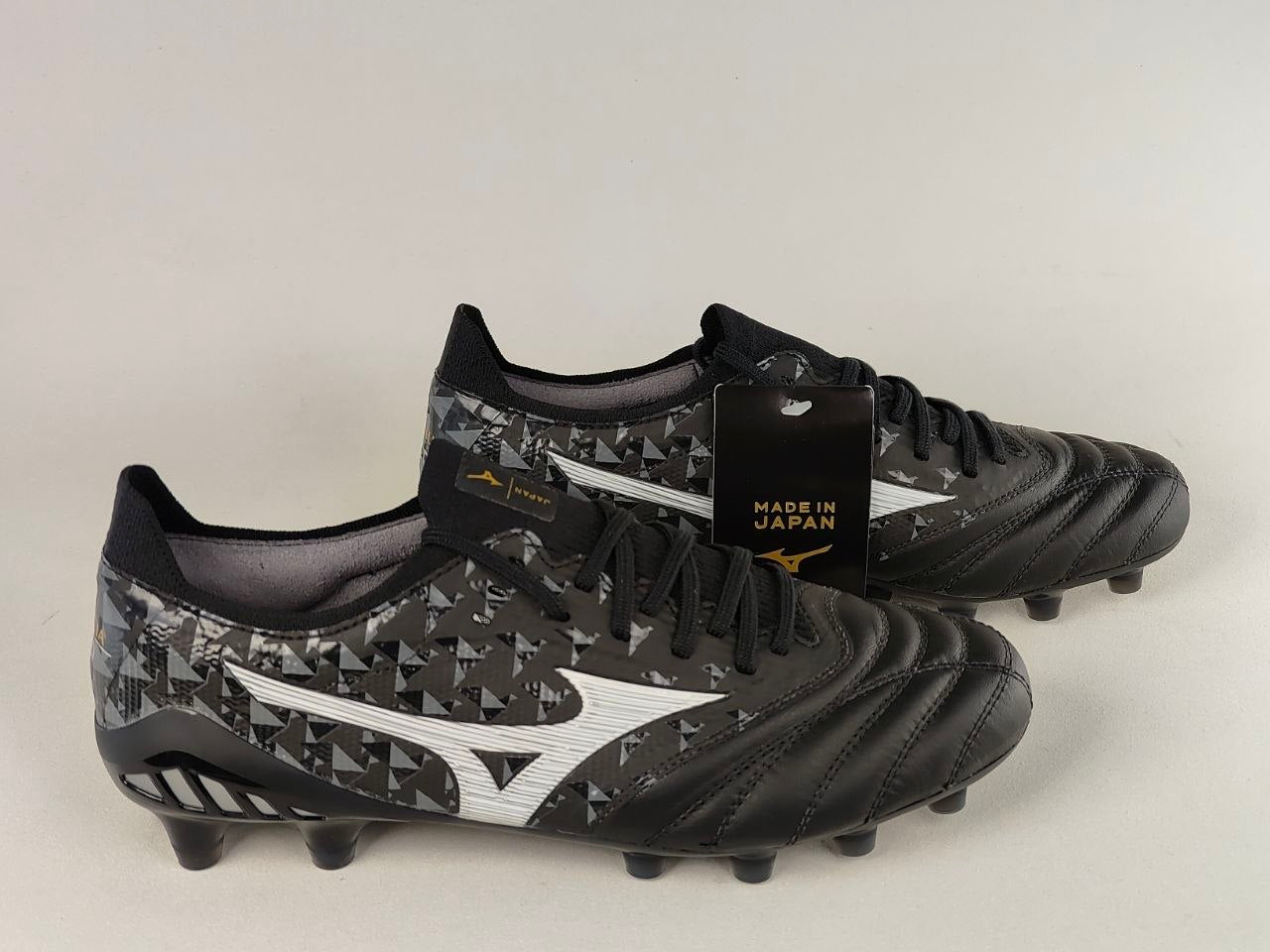 Mizuno Morelia Neo III β Japan FG Black Silver Football Boots