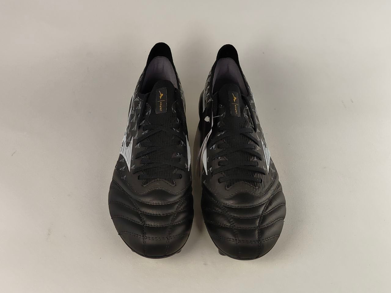 Mizuno Morelia Neo III β Japan FG Black Silver Football Boots