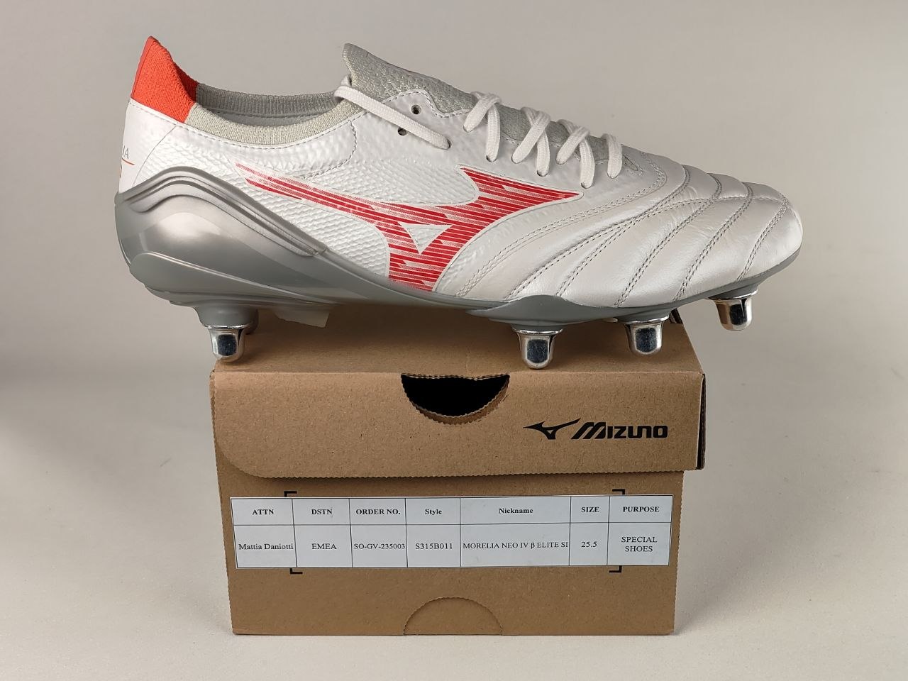 Mizuno Morelia Neo IV β Elite SI White Pink Football Boots