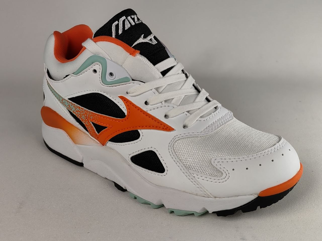 Mizuno Sky Medal White Orange Mint
