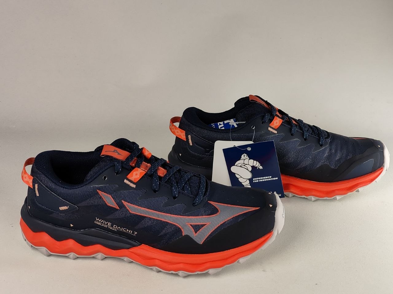 Mizuno Wave Daichi 7 Trail Running Shoes Navy Orange Women