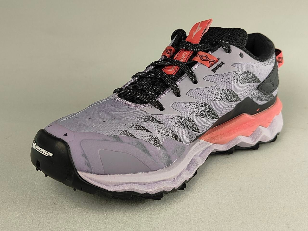 Mizuno-Wave-Daichi-7-Women’s-Trail-Running-Shoes-Ice-Grey-White-Coral-Pink-