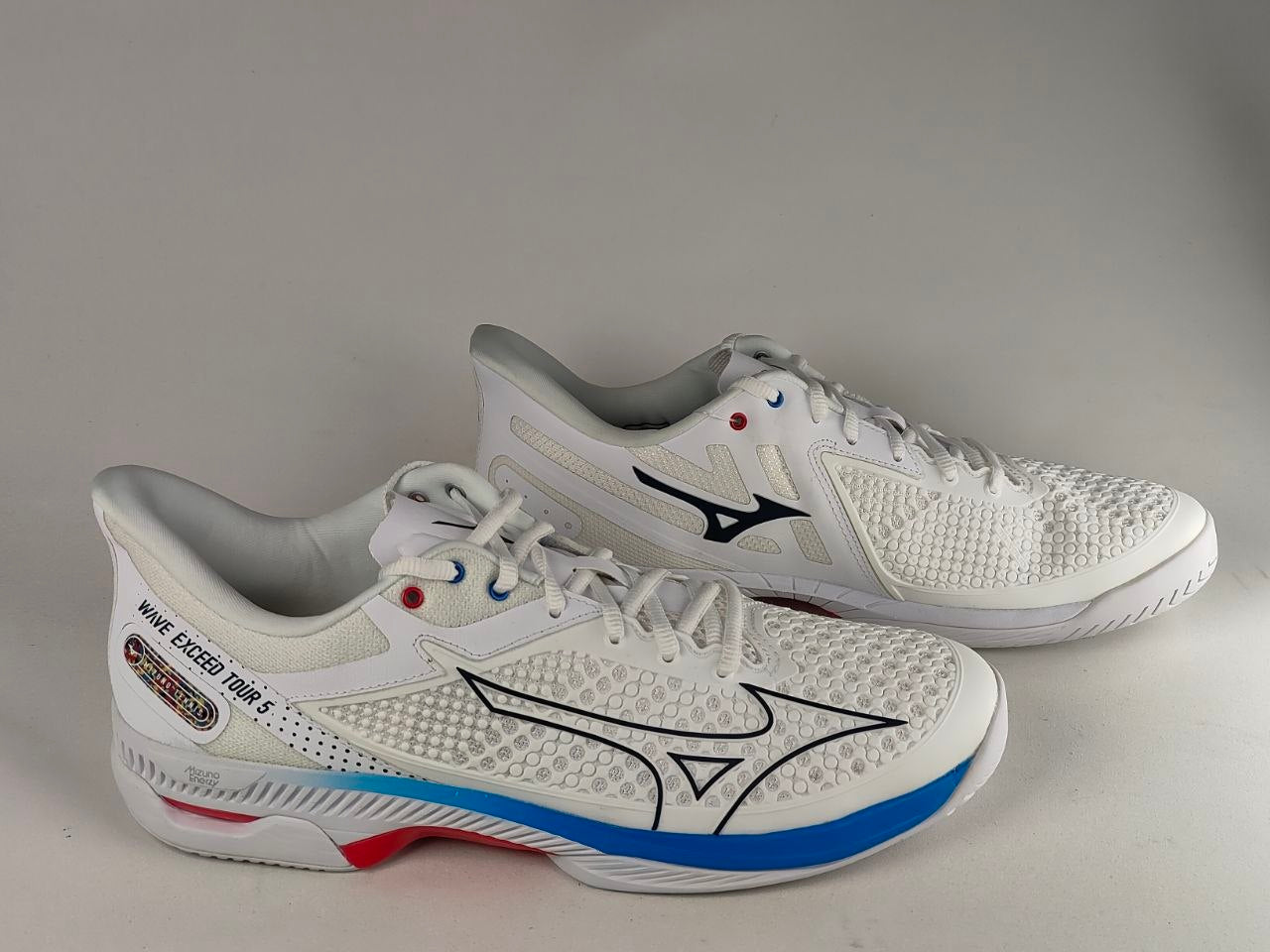 Mizuno-Wave-Exceed-Tour-5-AC-Tennis-Shoes-White-Blue-Red-