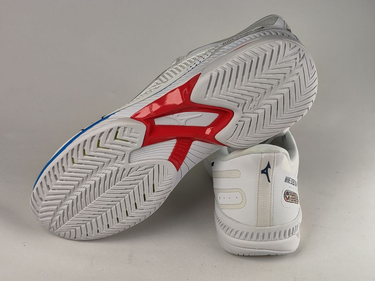 Mizuno-Wave-Exceed-Tour-5-AC-Tennis-Shoes-White-Blue-Red-