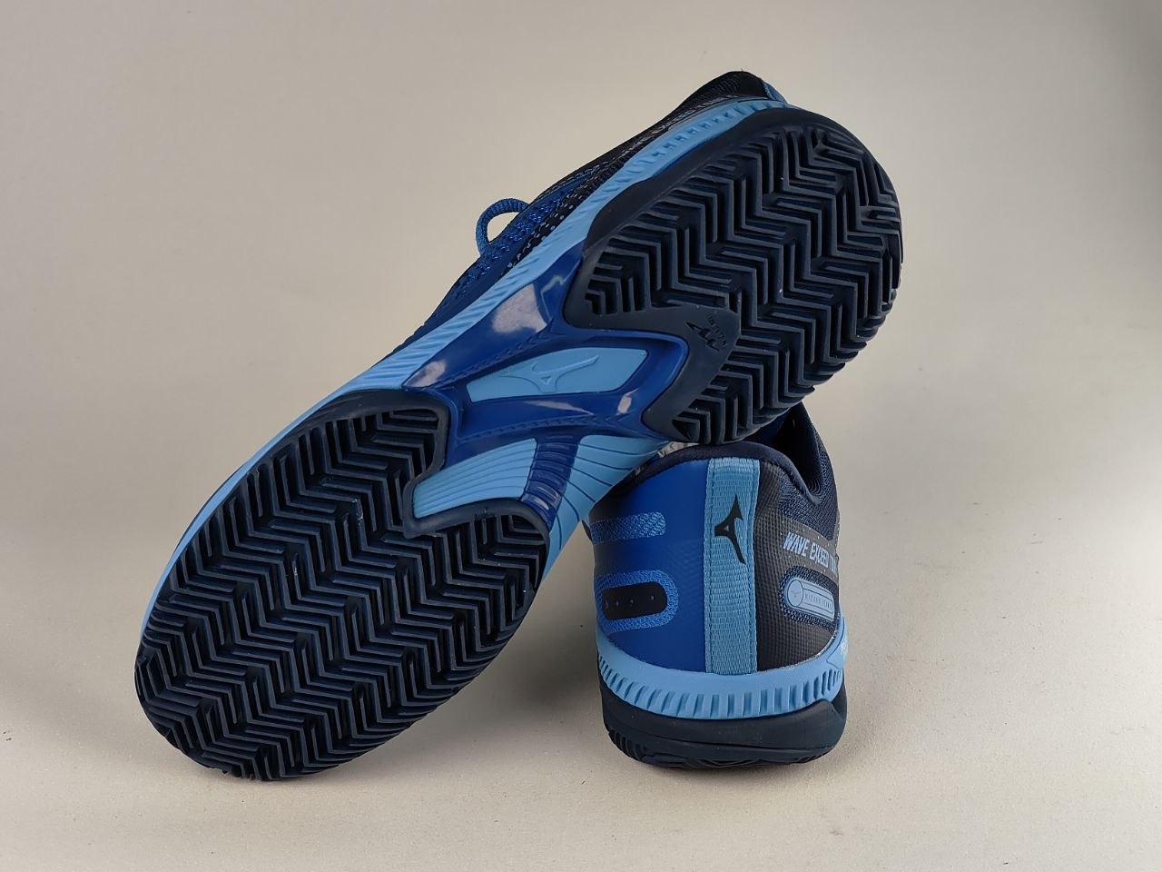 Mizuno Wave Exceed Tour 5 CC Tennis Shoes – True Blue / White