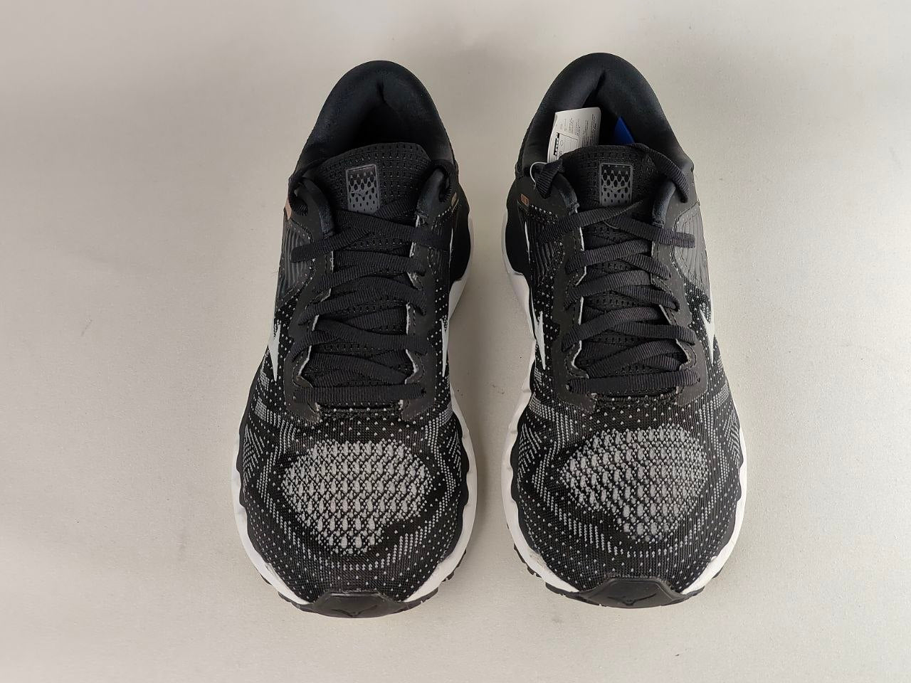 Mizuno Wave Horizon 4 Black Running Shoes Women