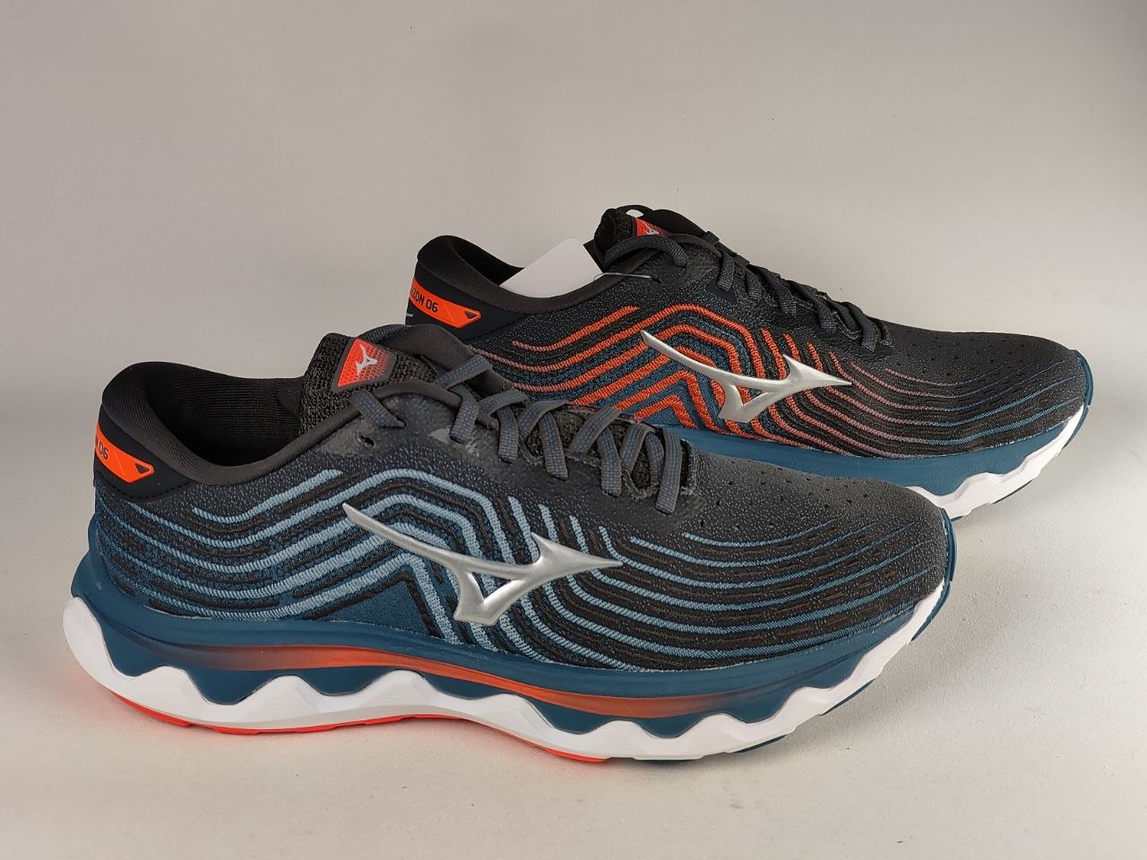 Mizuno-Wave-Horizon-6-Men’s-Stability-Running-Shoes-Black-Dark-Teal-Coral-