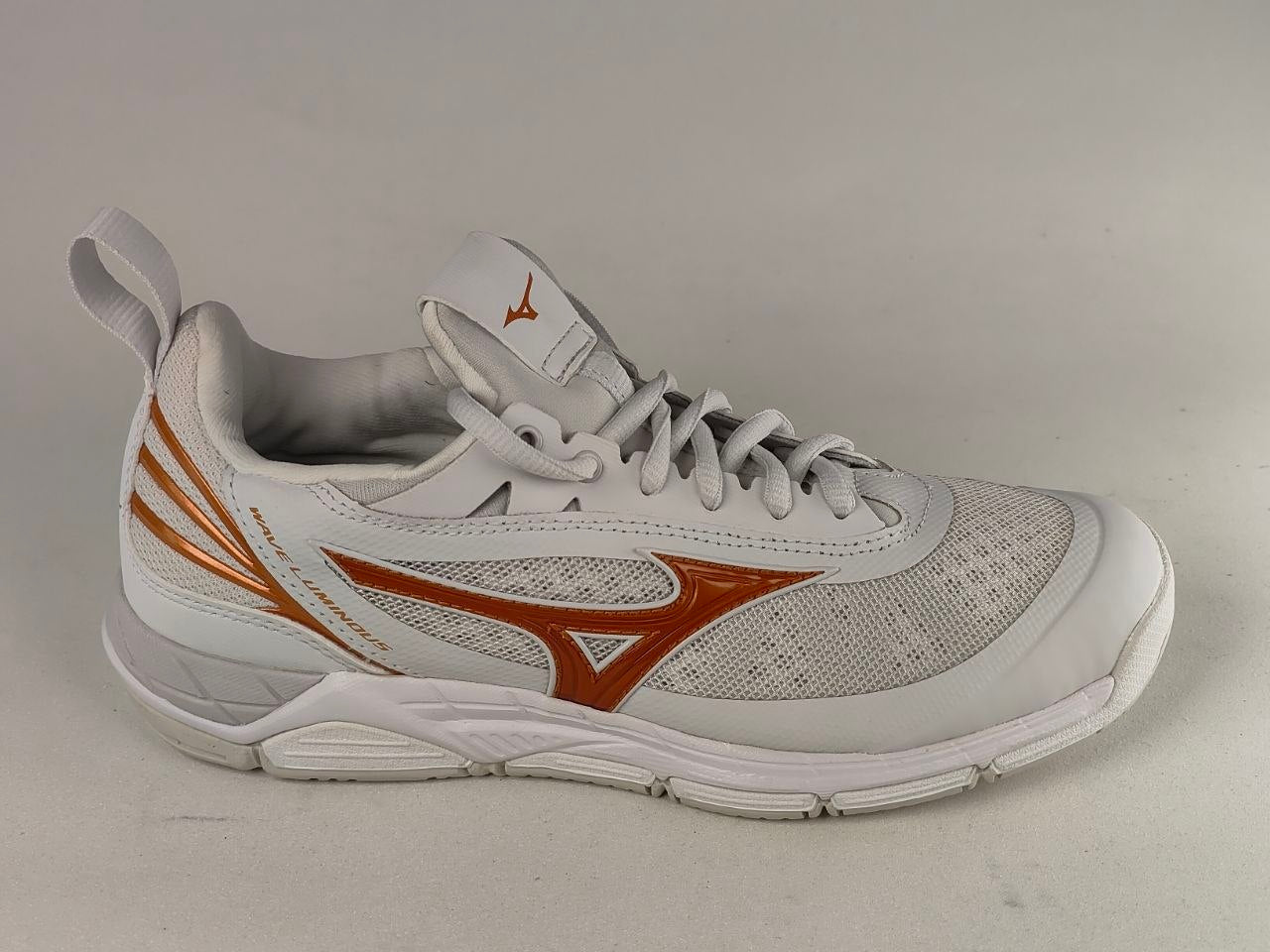Mizuno-Wave-Luminous-Women's-Volleyball-Shoes-White-Copper-Gold