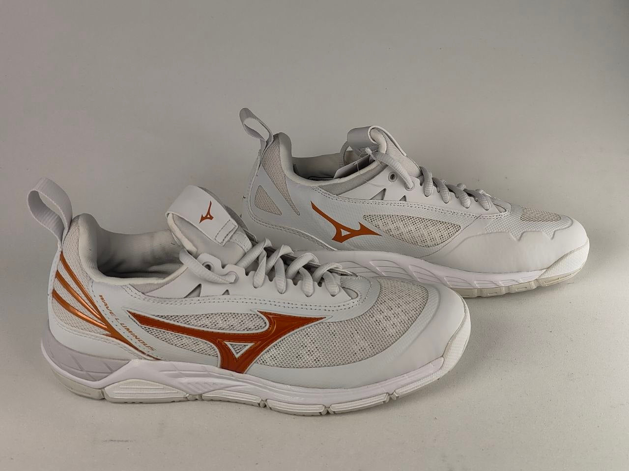 Mizuno-Wave-Luminous-Women's-Volleyball-Shoes-White-Copper-Gold
