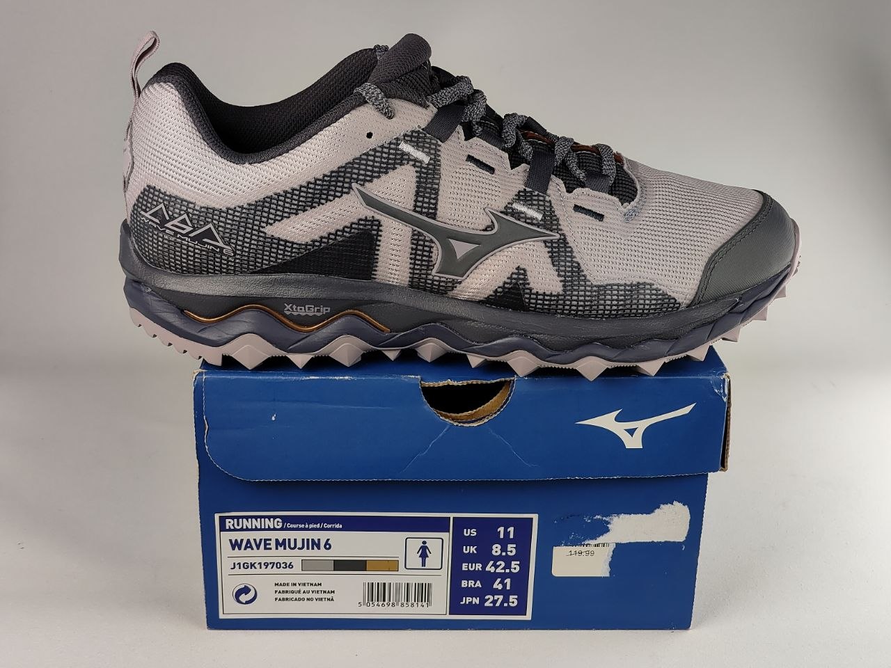 Mizuno-Wave-Mujin-6-Women’s-Trail-Running-Shoes-Glacier-Grey-Silver-Gold-