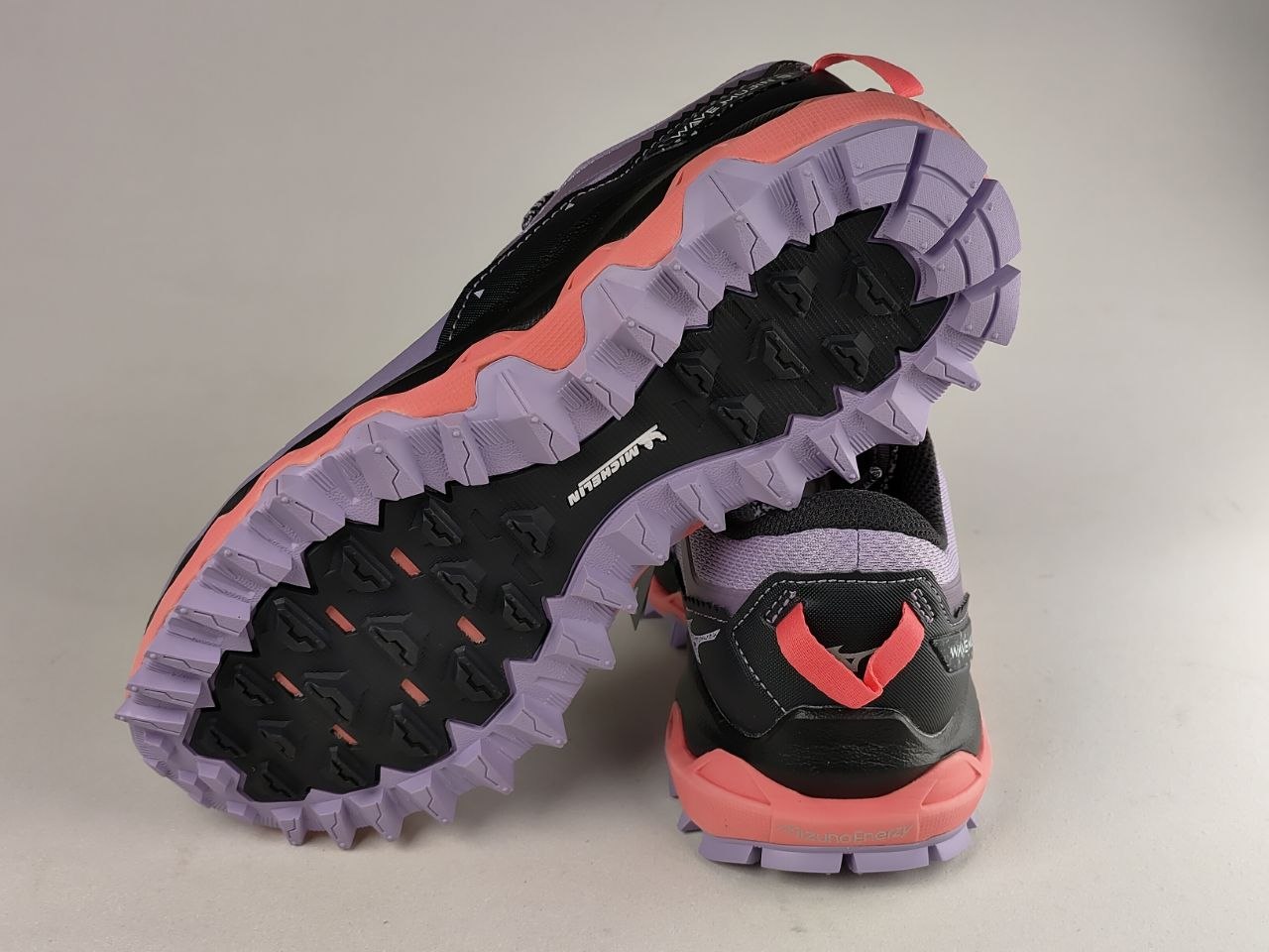 Mizuno-Wave-Mujin-9-Women’s-Trail-Running-Shoes-Lavender-Black-Coral-Pink-