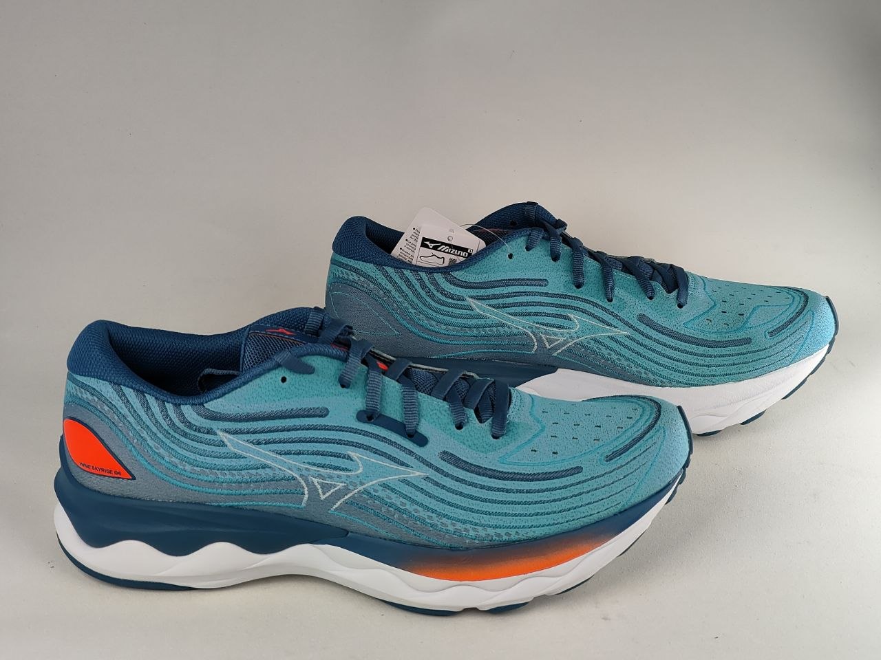 Mizuno-Wave-Skyrise-4-Running-Shoes-Blue-Turquoise-Coral-White-
