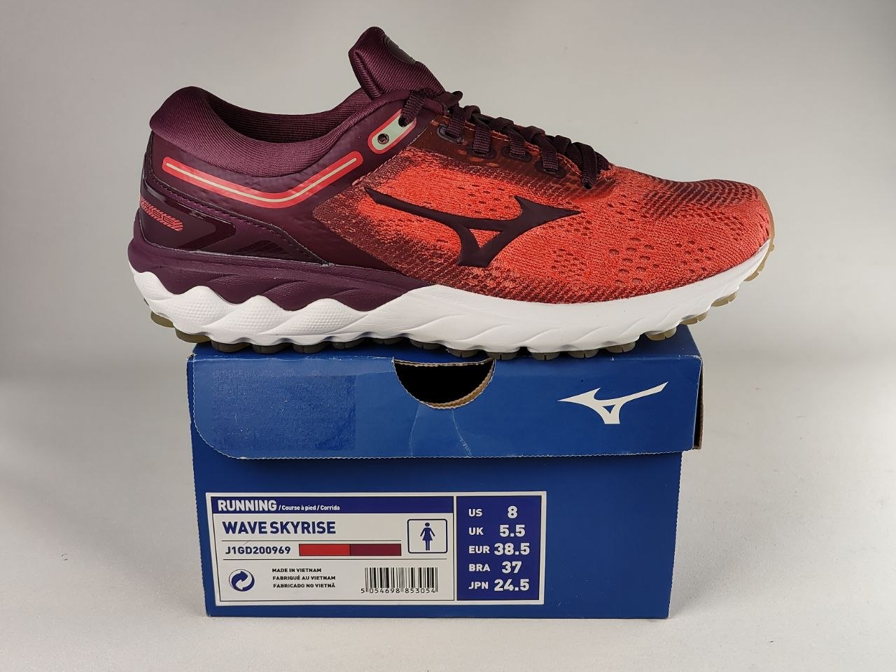 Mizuno-Wave-Skyrise-Women's-Running-Shoes-Red-Plum-White-