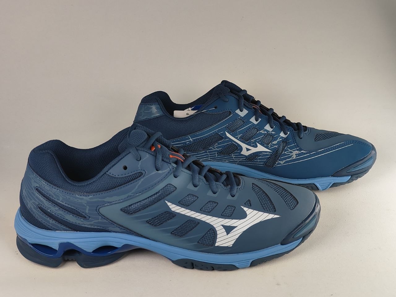 Mizuno-Wave-Voltage-Indoor-Court-Shoes-Blue-Grey-Navy-White-